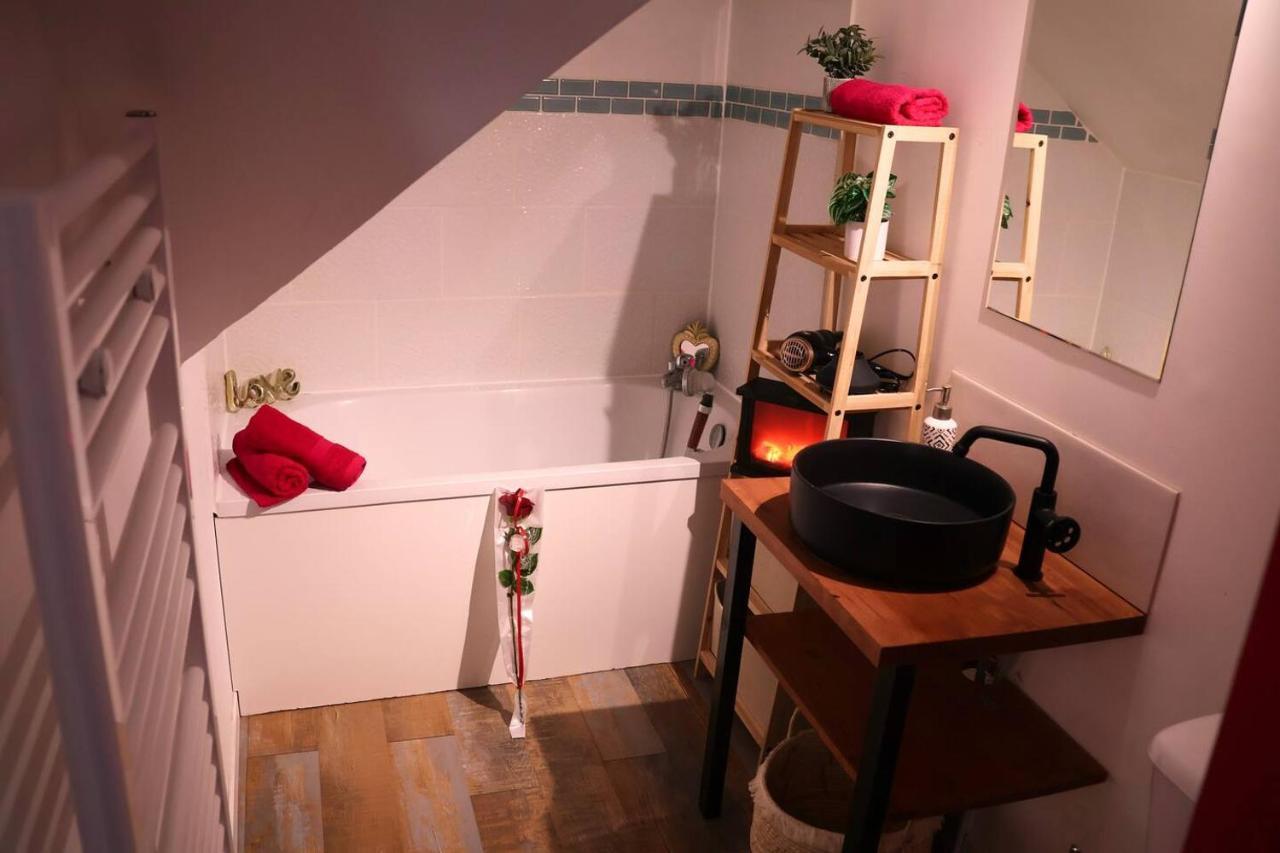 Romantic Studio Eve - Proche Gare - Netflix - Wifi Amiens Dış mekan fotoğraf